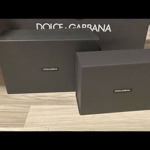 Authentic D&G Nappa heels w/ baroque DG detail.  D&G Girls Crossbody Phone Case